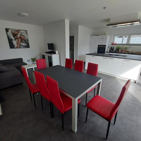 Lovely 2 Bedrooms Of Totally 30 M2 With Private Balcony Vichten Luaran gambar